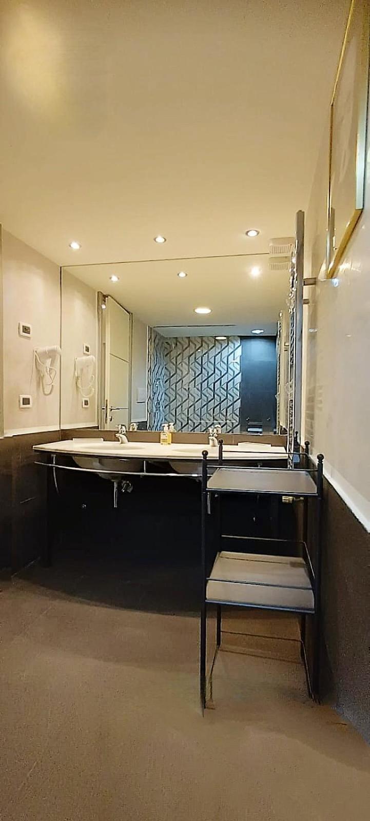 In Style Colosseum Apartment *