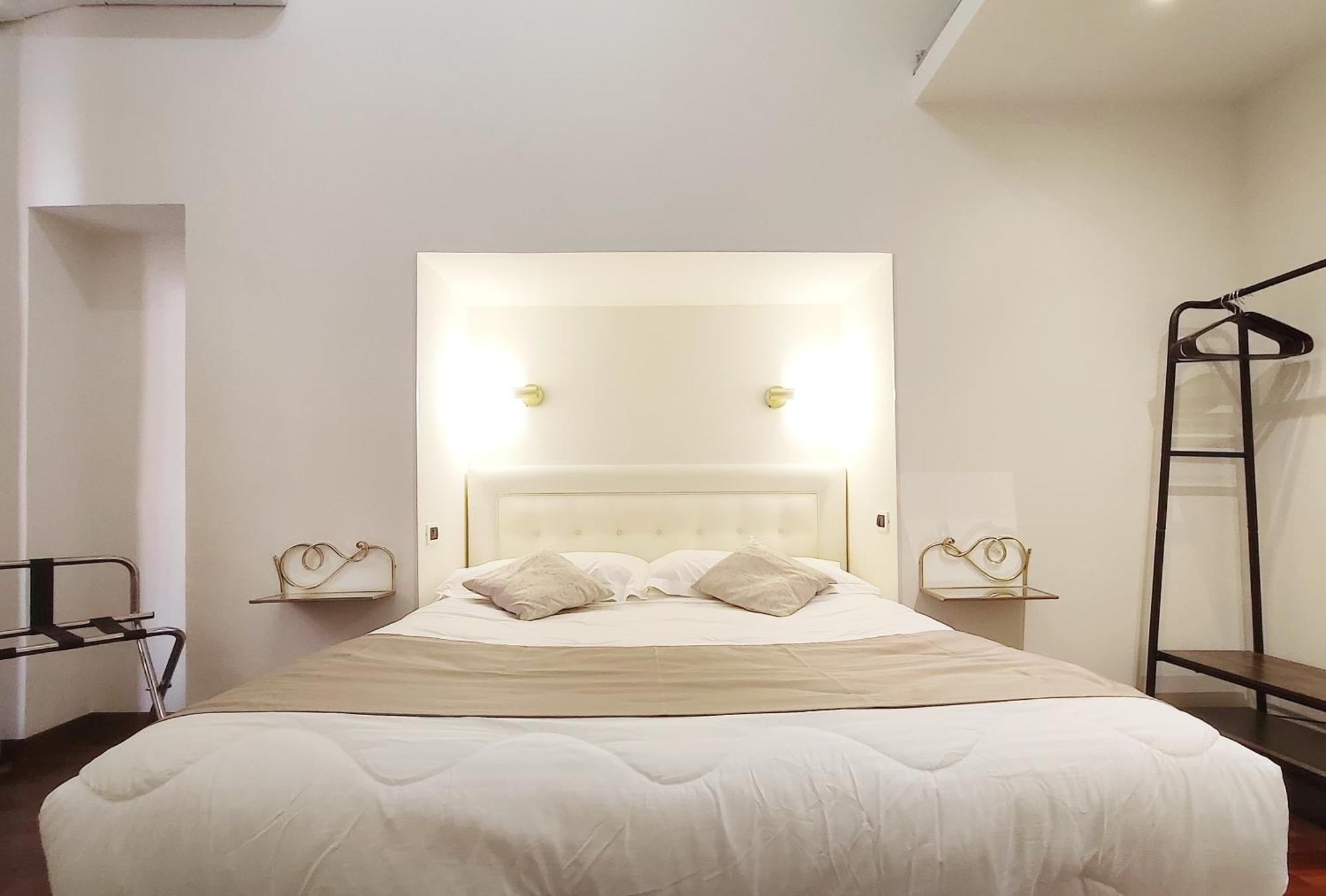 In Style Colosseum Apartment *